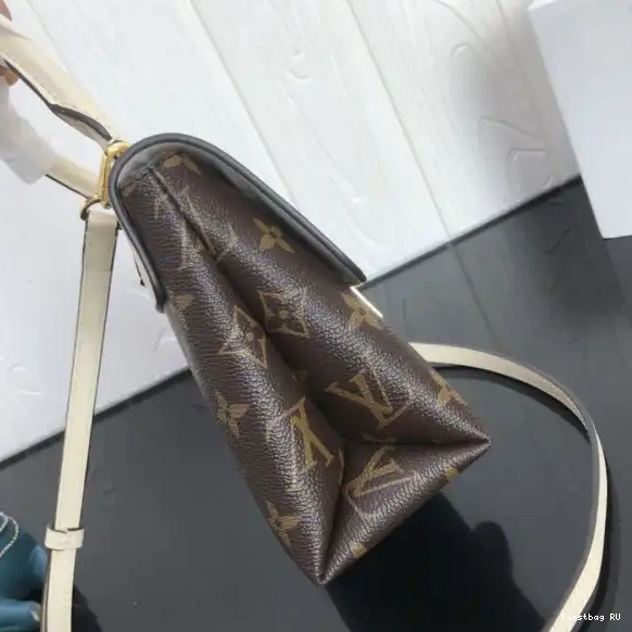 First bags ru LOUIS VUITTON BB LOCKY 0701